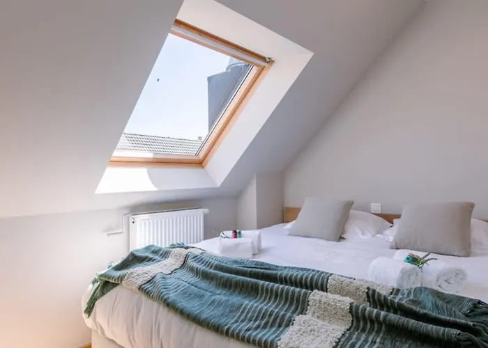 Huswell - Centrally Located With Sunny Terrace Lejlighed *