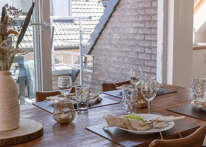 Huswell - Centrally Located With Sunny Terrace Apartman *